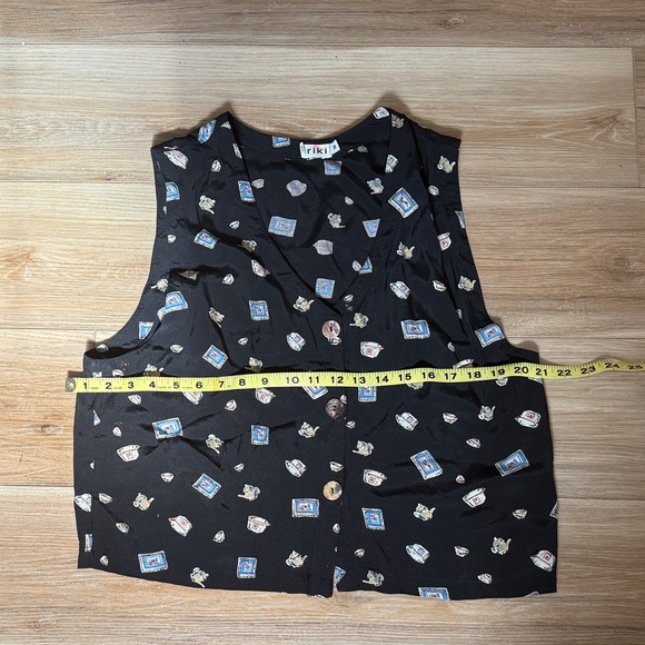 RIKI Vest with Teapot Pattern – Made in USA, Size Medium. - Picture 5 of 7
